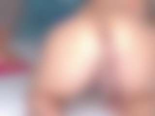 Live cam show with Sophie-Sweett - Tiny Tits on Camsoda