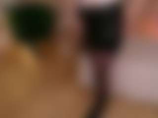 Live cam show with ArielJoy - Fuck Machine on CamClone
