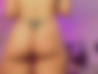 Hanna-Red's Live Sex Cam Show