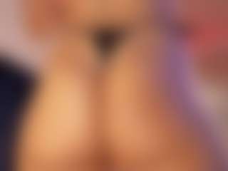 Live cam show with Hanna-Red - Colombian on Milfs Live | colombia
