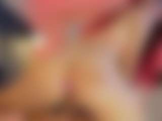 Hanna-Red's Live Sex Cam Show