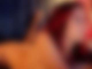 Live cam show with Hanna-Red - Petite on Camsoda