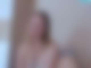 Servallinya MILF webcam performer live streaming