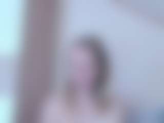 Servallinya MILF webcam performer live streaming