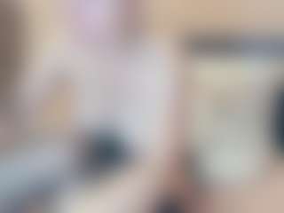 Live cam show with Servallinya - Shaved Pussy Mature on Hubzter Live