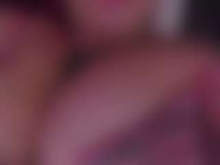 Live cam show with Sofiia-Rubb - Curvy Young Adult on Livezox