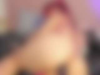 Spettacolo in cam dal vivo con Sofiia-Rubb - Bedroom Red Hair su Camsoda