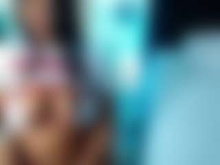 Live cam show with Sweetsmoon - Flirty on Chatstar