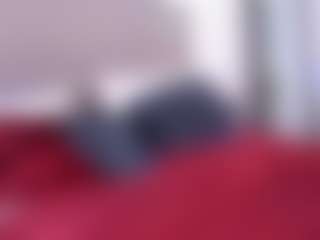 Live cam show with YAYA - Tight on Stripli.com