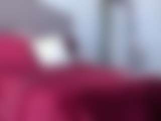 Live-camshow met YAYA - Tight op Camsoda