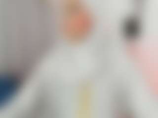 Live cam show with AishaAmin - Thong on nudelive.tv