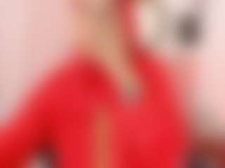 Live cam show with AishaAmin - Public MILF on madthumbs