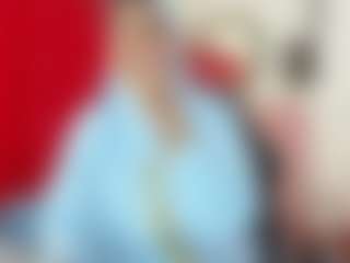 Live cam show with AishaAmin - Trimmed Arab on https://playwithruby.com