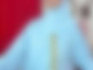 Live cam show with AishaAmin - Trimmed Arab on CamClone
