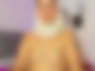AishaAmin's Live Sex Cam Show