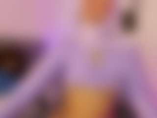 Live cam show with AishaAmin - Arab on Camsoda