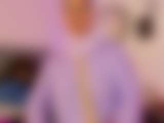 Live cam show with AishaAmin - Arab on Camsoda