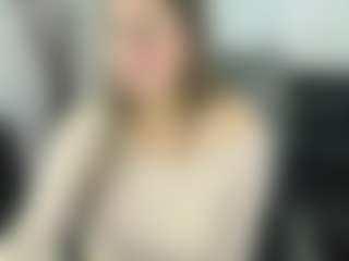 Live cam show with Christtydiaz - Green Eyes on Camming Site