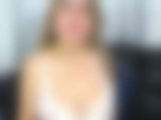 Live cam show with Christtydiaz - Green Eyes on Streamer API