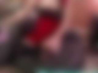 foxy-pet's Live Sex Cam Show