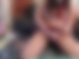 Live cam show with foxy-pet - Black Hair on Soda Cam
