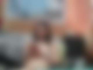 Live cam show with foxy-pet - Black Hair on hornycams.live