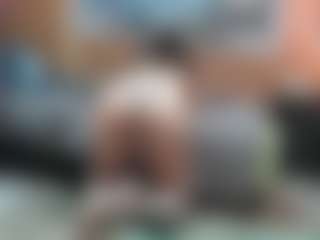 foxy-pet's Live Sex Cam Show