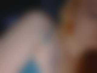 Live cam show with haileyd69 - Red Hair on Soda Cam