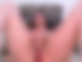 Live cam show with LauryMoons - Naked on CamSodaAdn