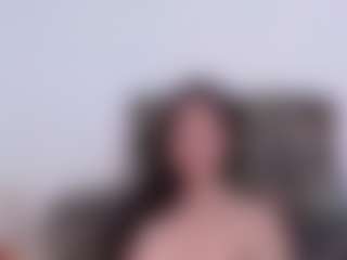 LauryMoons's Live Sex Cam Show