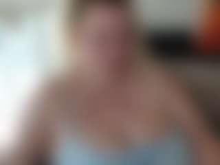 Live cam show with Beauty4AGent - Big Nipples on SxyPornLive