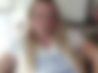 Live cam show with Beauty4AGent - Role Play MILF on sexylivex.com