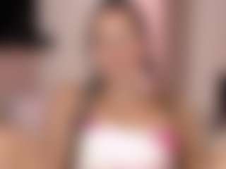 Live cam show with Varenka-ivanova - Horney on livesuperchat.net