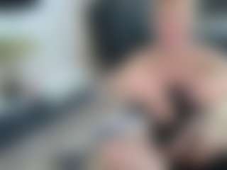 Live cam show with DesireChristy - Brown Hair on TeamSkeetLive