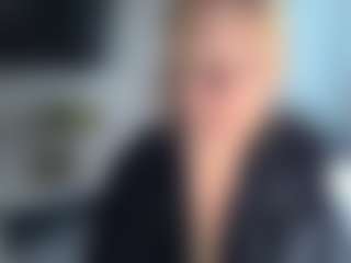 Live cam show with DesireChristy - Control on googirlz