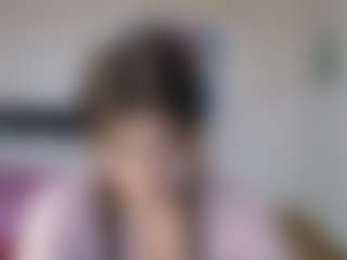 Live cam show with Dearlilith - Blonde Hair on AdultVida.com