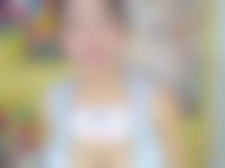 Hugekira's Live Sex Cam Show