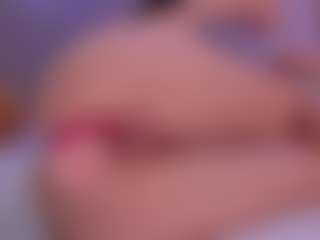 Live-Cam-Show mit KhloeCutee - Small Ass auf Camsoda