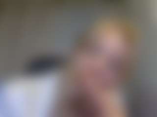 Live cam show with Rubii-sweett - Spank Blonde Hair on sexylive.show