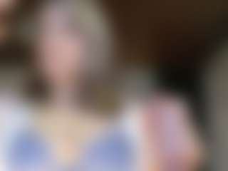Live cam show with Rubii-sweett - Blonde Hair MILF on CamSodaAdn