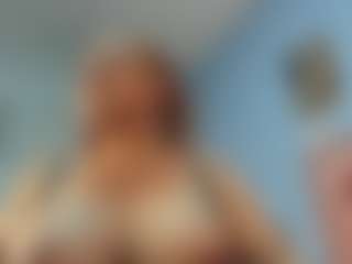 Live cam show with SAMYNIX - Nipple Piercings on AdultVida.com