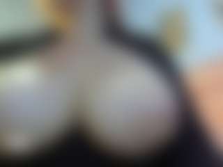 Live cam show with SAMYNIX - Spank Mature on SquirtSoMuch