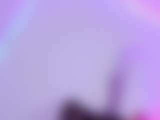 Live cam show with Sofievanss - Sweet on chickslive.net