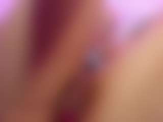 Live cam show with Sofievanss - Rubia on CSO-WL