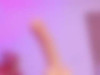 Live cam show with Sofievanss - Rubia on https://playwithruby.com