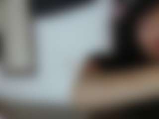 Live cam show with Akaria - Skinny on Camming Site