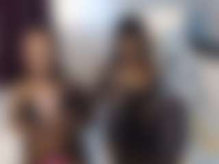 Live cam show with Blackwidoww44 - Ebony on chickslive.net