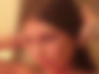 LAURAAX's Live Sex Cam Show
