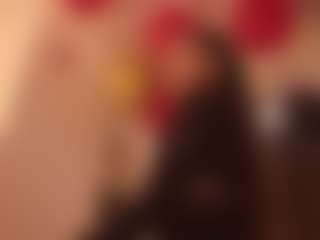 LAURAAX's Live Sex Cam Show
