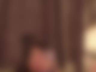 LAURAAX's Live Sex Cam Show